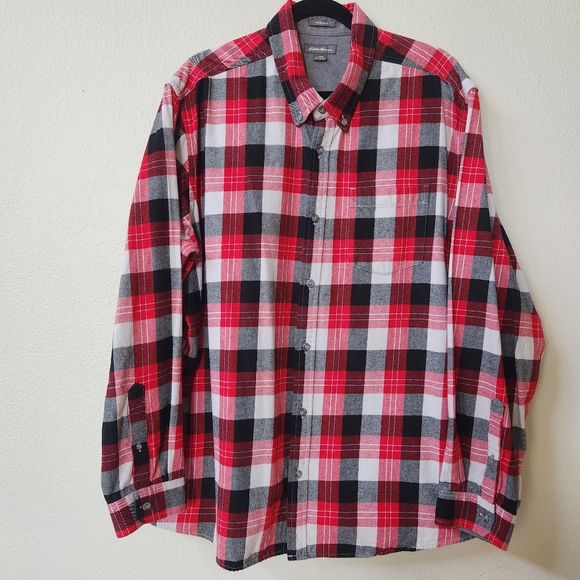 Eddie Bauer Relaxed Fit Cotton Flannel Button  Up in Red Black White Plaid 2XL - Picture 1 of 8